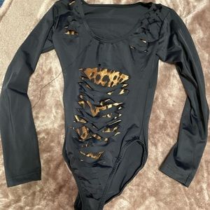 Black and leopard bodysuit for bartending